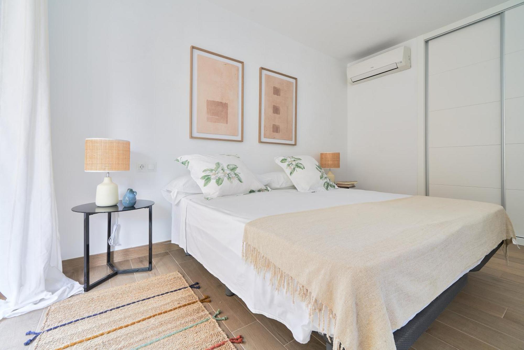 Apartamento En Primera Linea De Playa En La Malagueta *