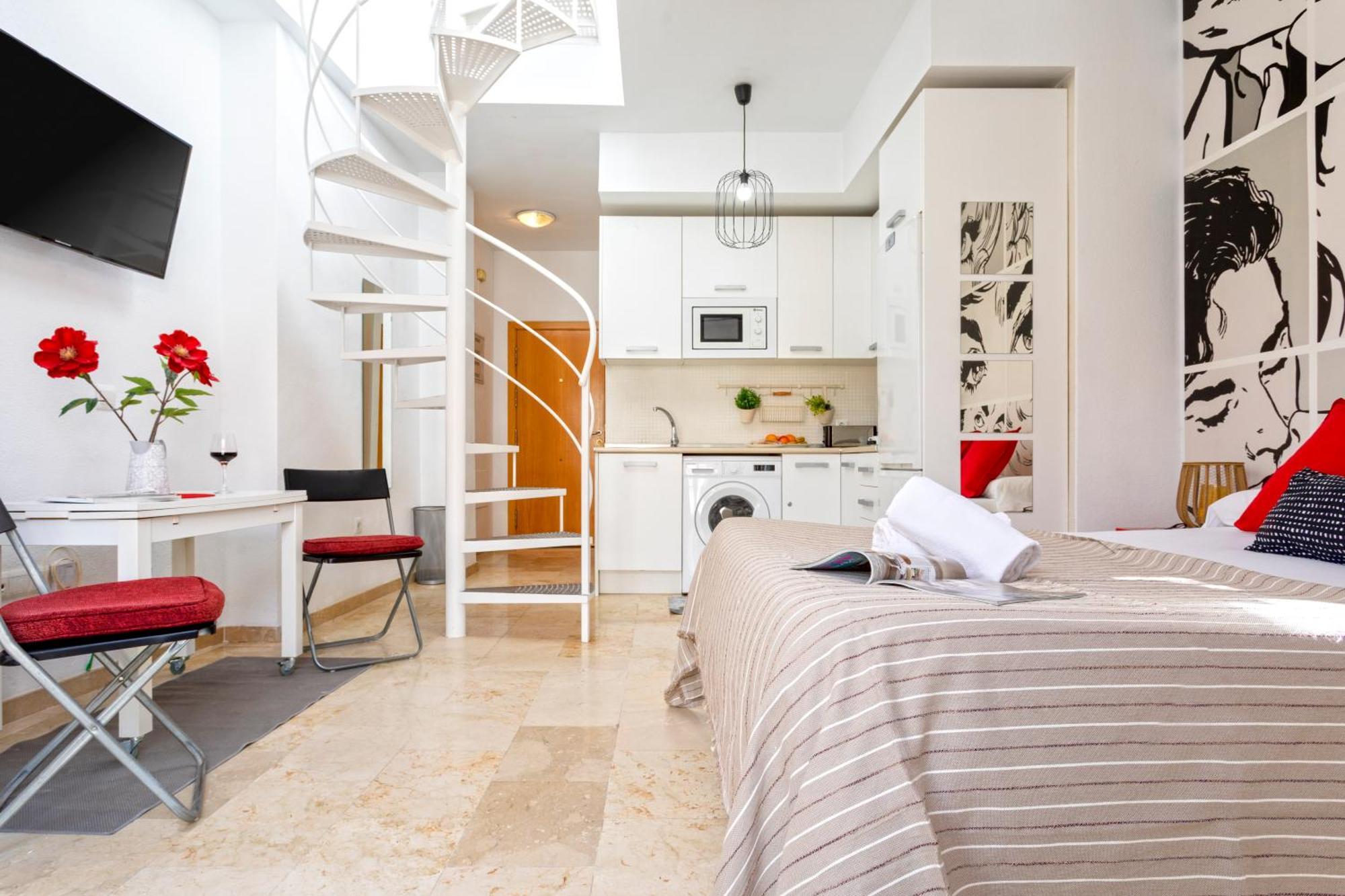 Sunstay - Loft With Terrace City Center *