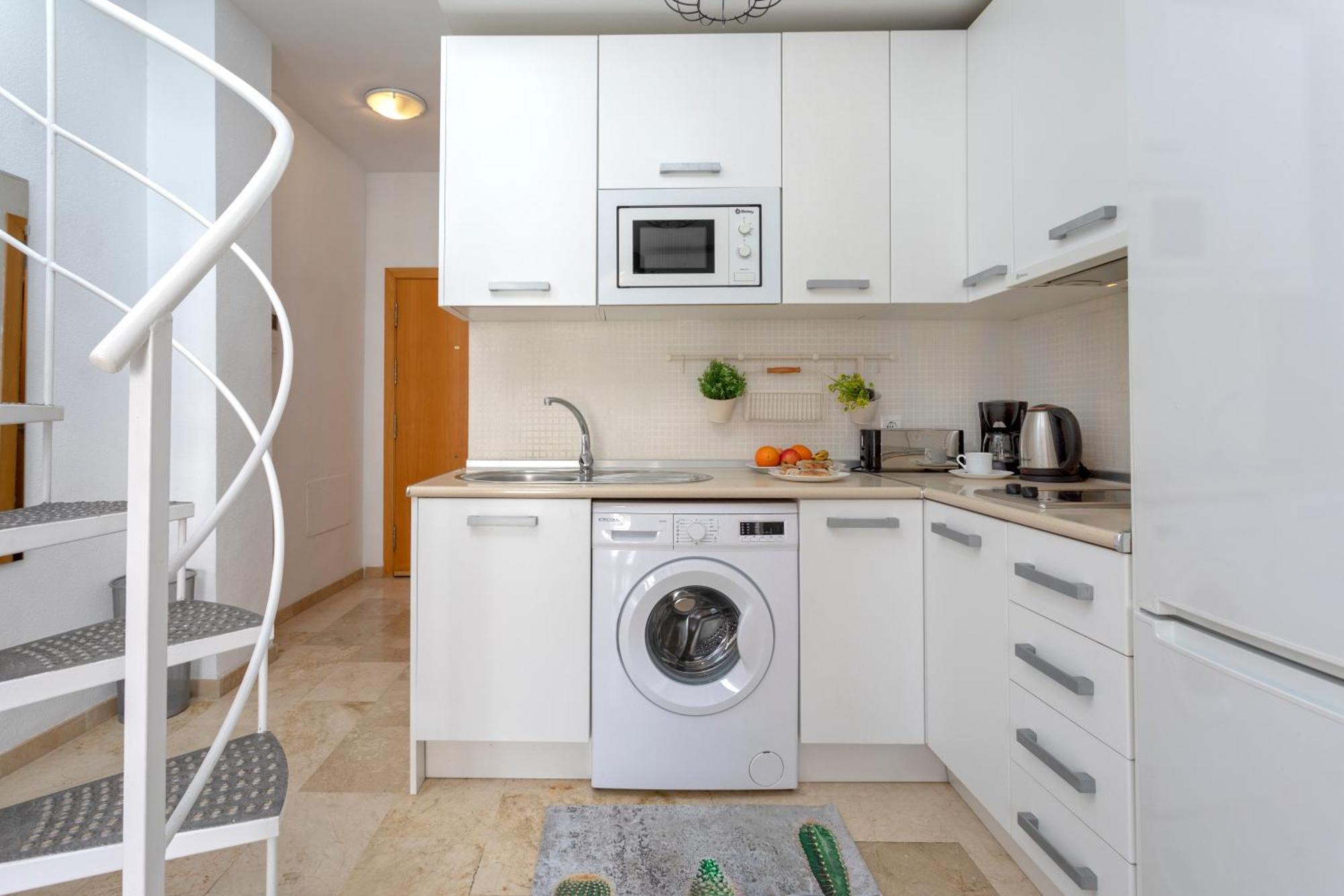 Sunstay - Loft With Terrace City Center Apartamento