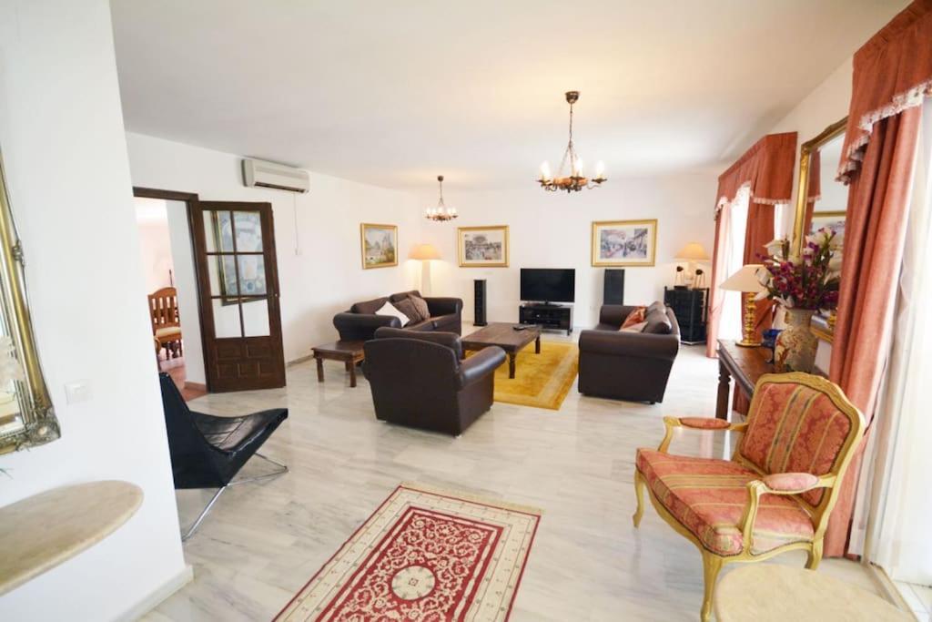 Large 7 Bedroom In Sierrrezuela Heated Pool * Málaga