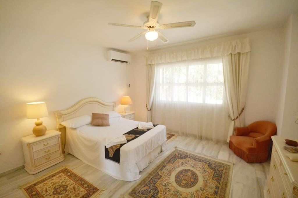 Large 7 Bedroom In Sierrrezuela Heated Pool Villa
