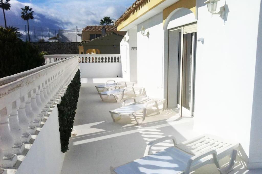Large 7 Bedroom In Sierrrezuela Heated Pool Villa *