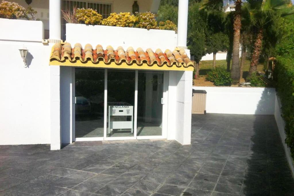 Villa Large 7 Bedroom In Sierrrezuela Heated Pool *