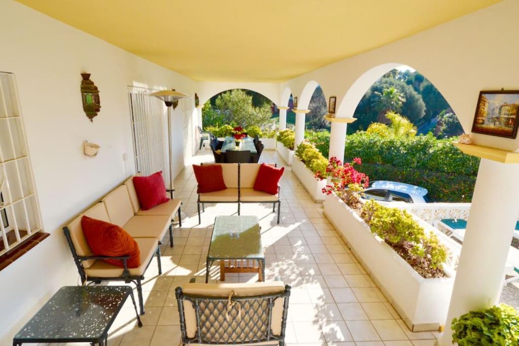 Villa Large 7 Bedroom In Sierrrezuela Heated Pool *