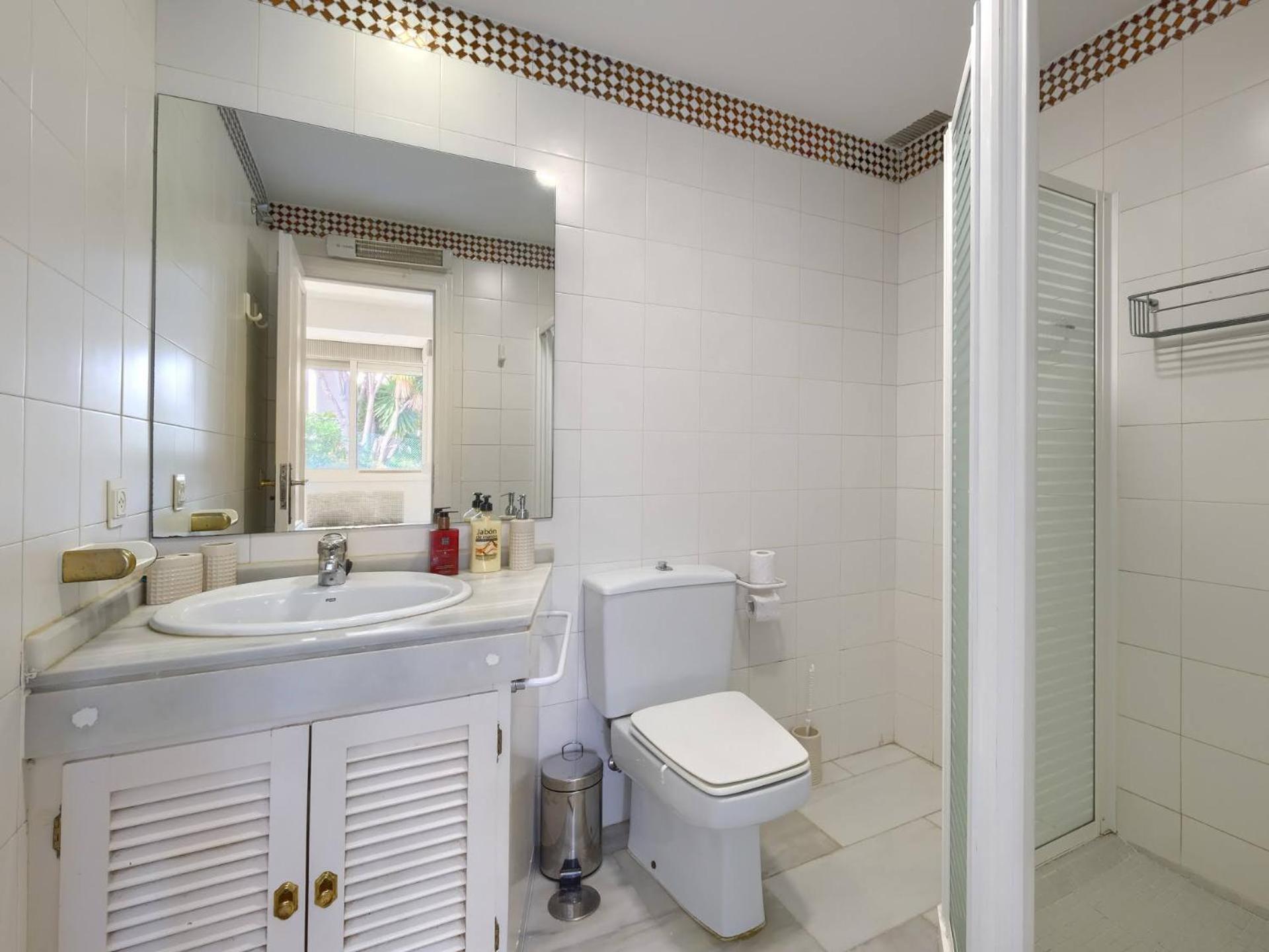 Spanish Charm House On The Miraflores Golf Course Сasa de vacaciones