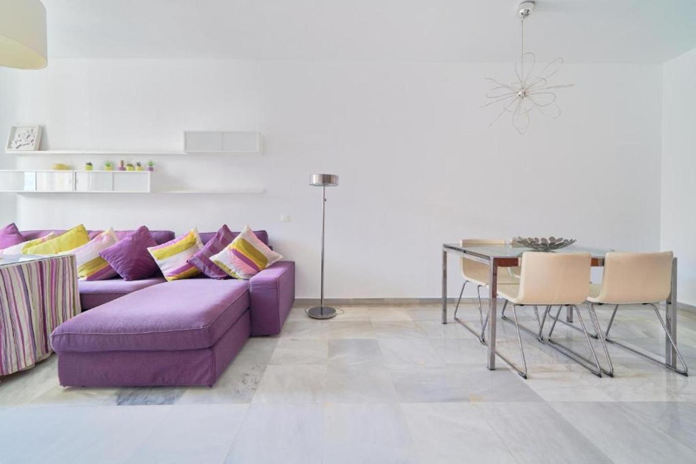 Amplio Centro De Apartamento Málaga