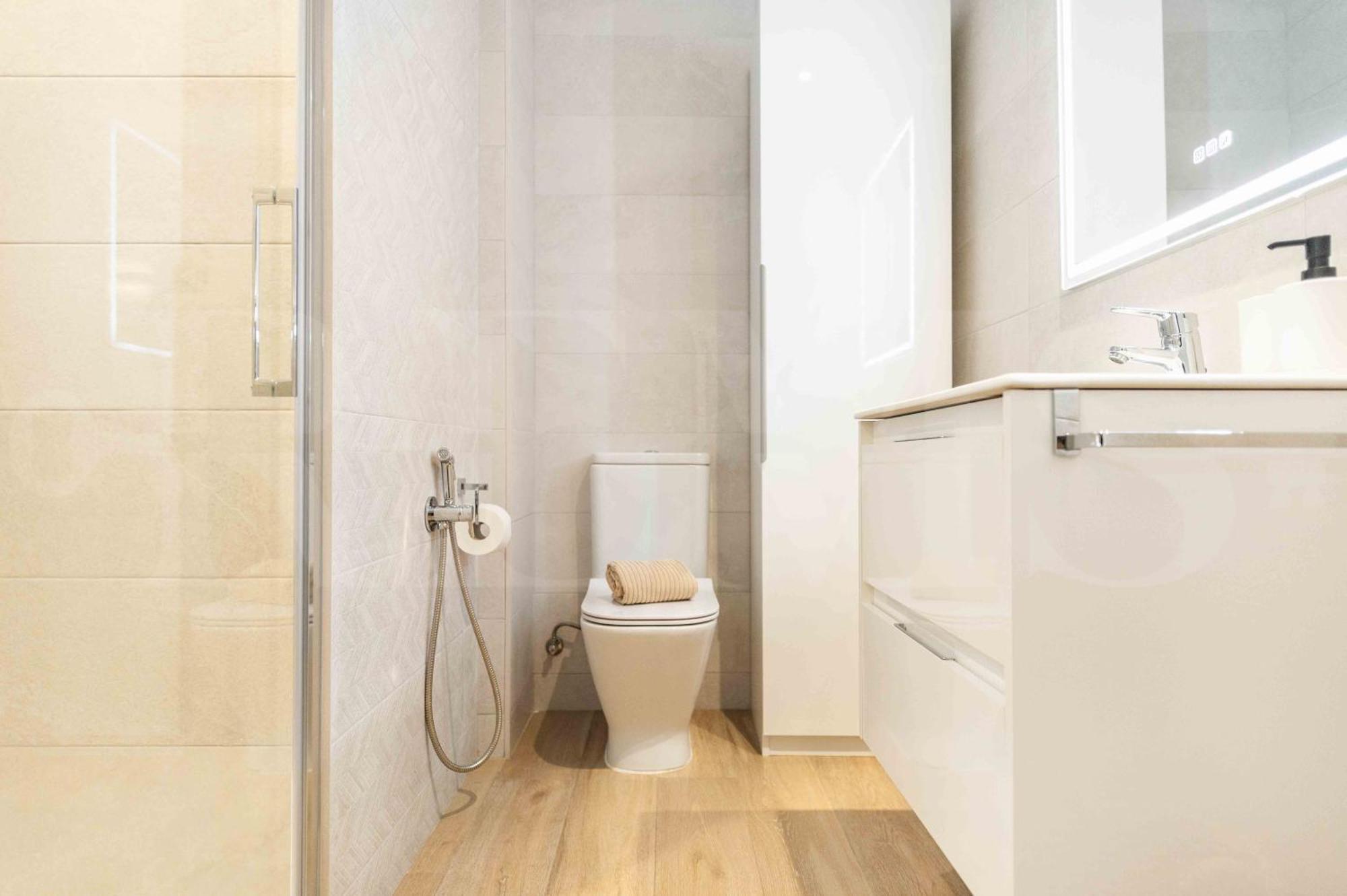 Spacious 3 Bedroom By Rems Málaga