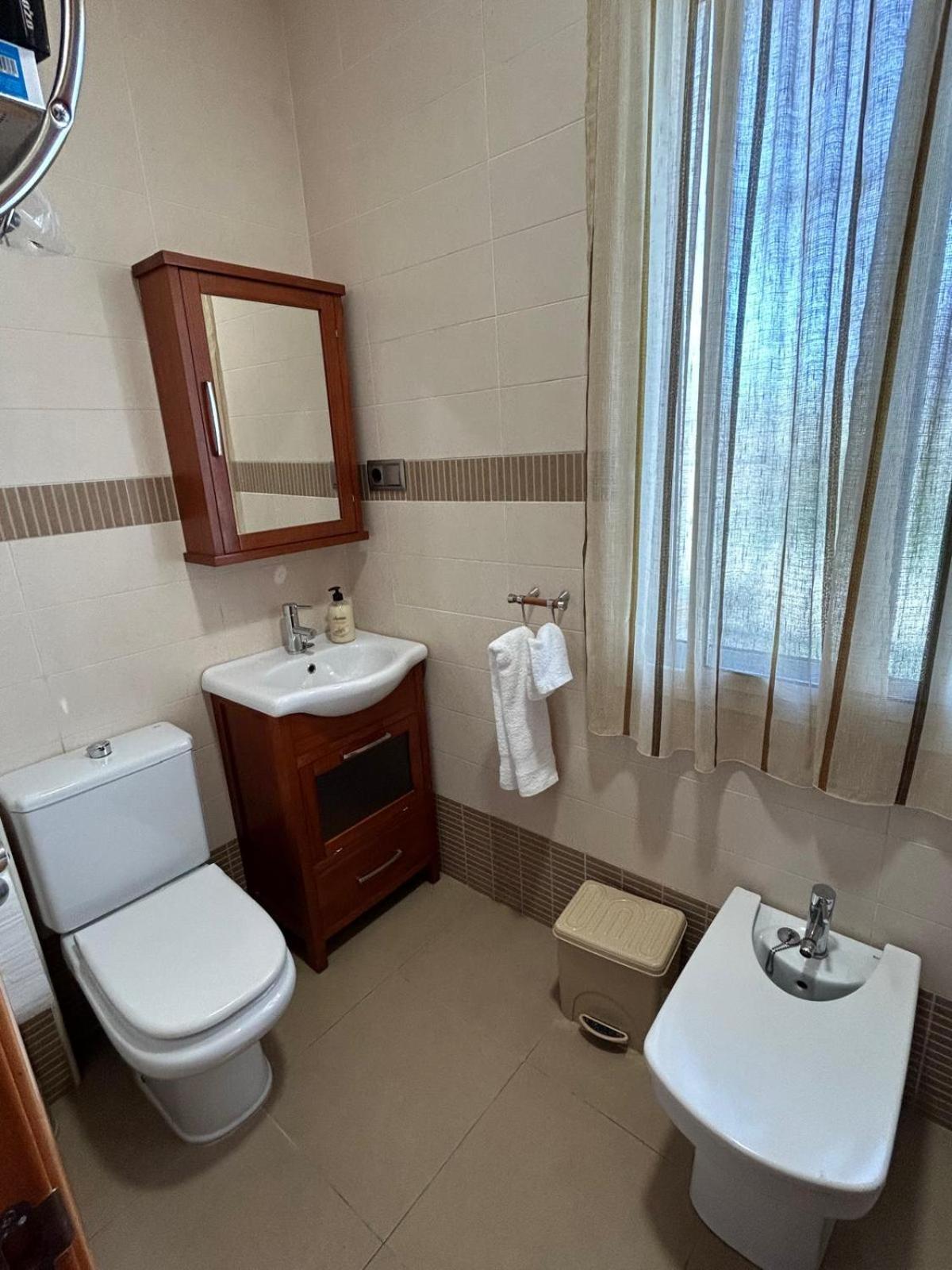 Independiente Cerca Del Mar Homestay *