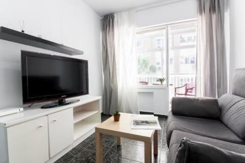 Living Malagueta With Parking Free Apartamento