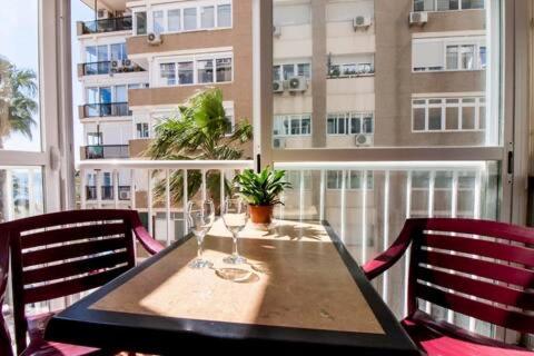 Living Malagueta With Parking Free Málaga