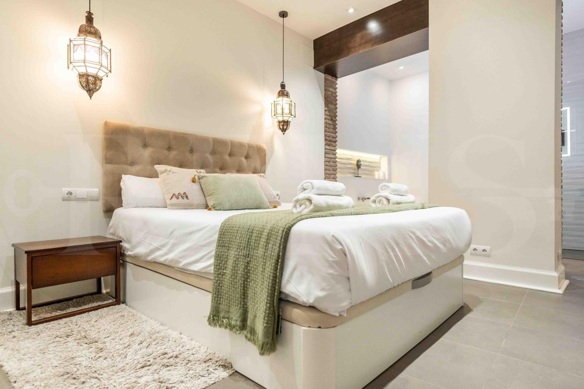 Fabulous In Historic Center By Rems *