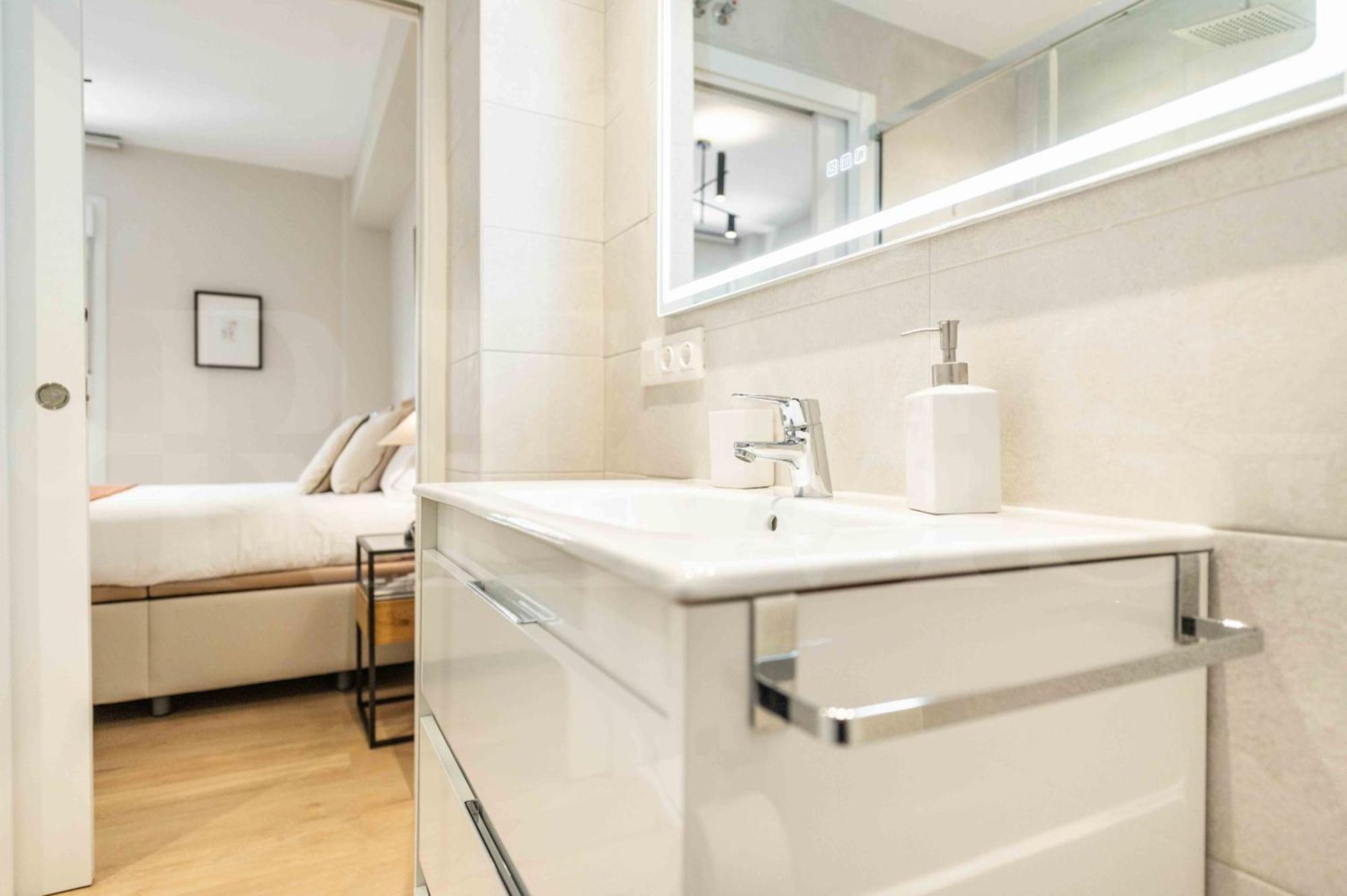 Spacious 3 Bedroom By Rems