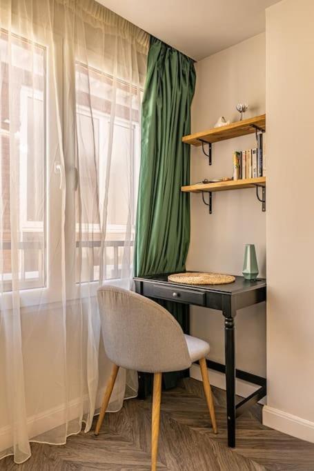Apartamento Historic Center Chic Gem With Balcony *