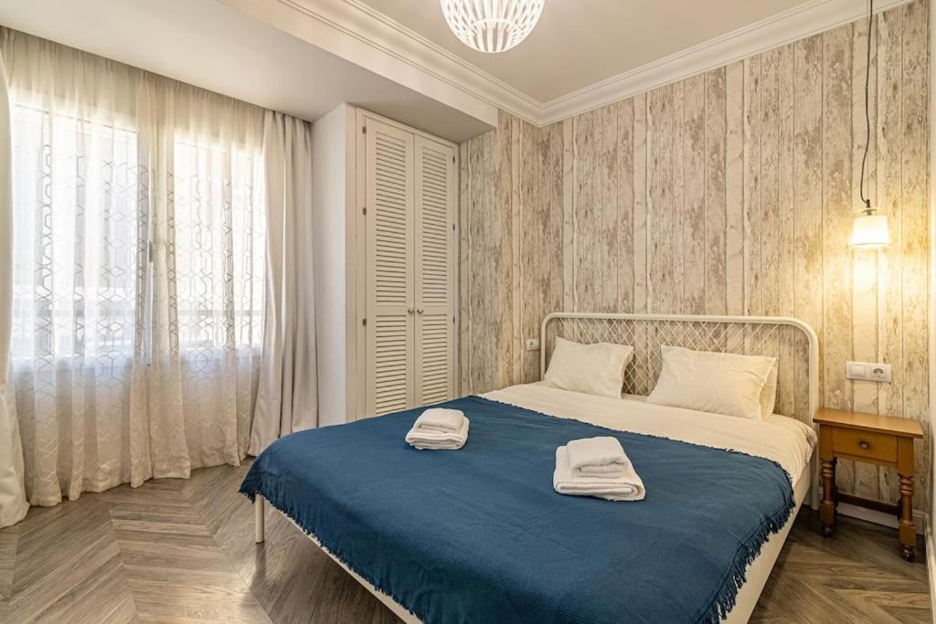 Historic Center Chic Gem With Balcony *