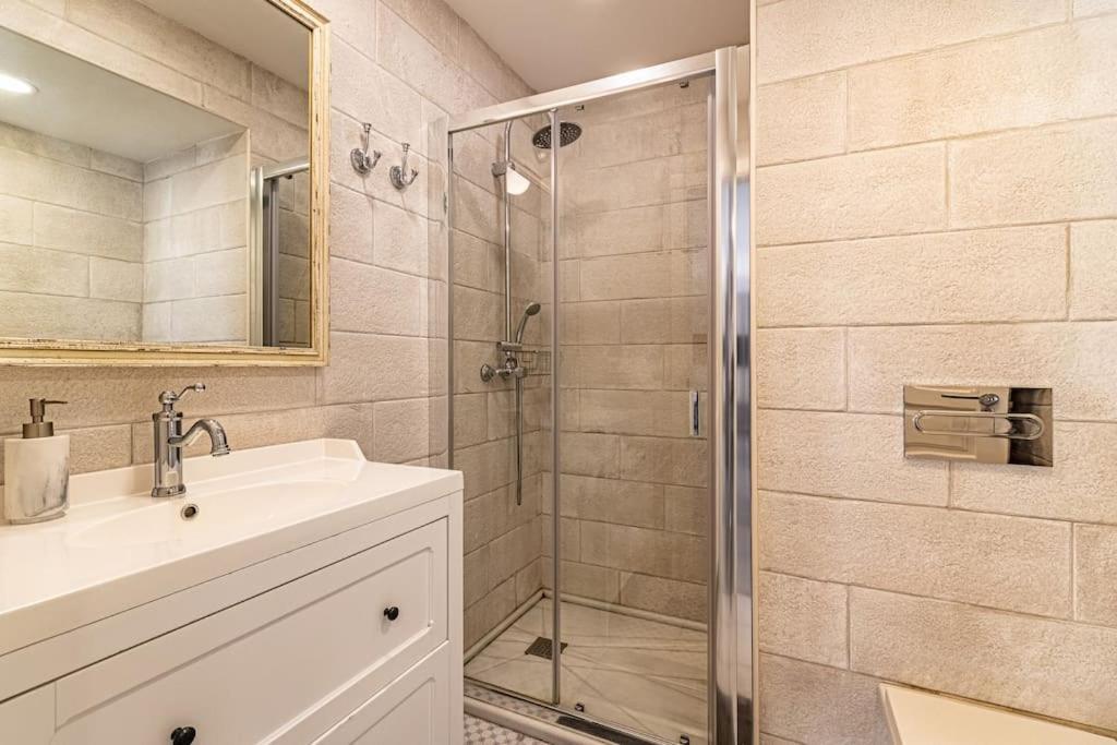 Apartamento Historic Center Chic Gem With Balcony *