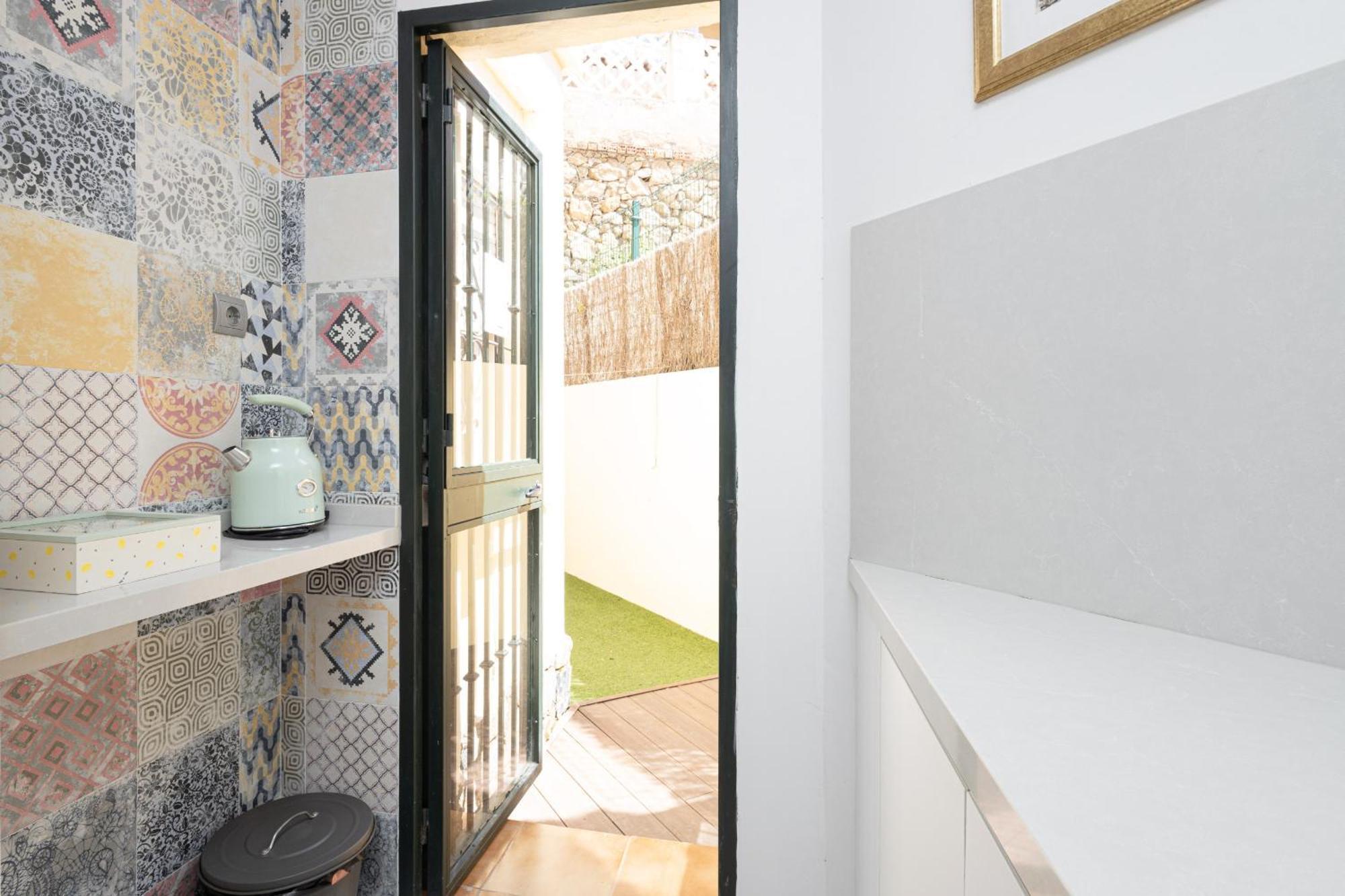 C66 Lovely 2 Bdr With Terrace Close To The Apartamento