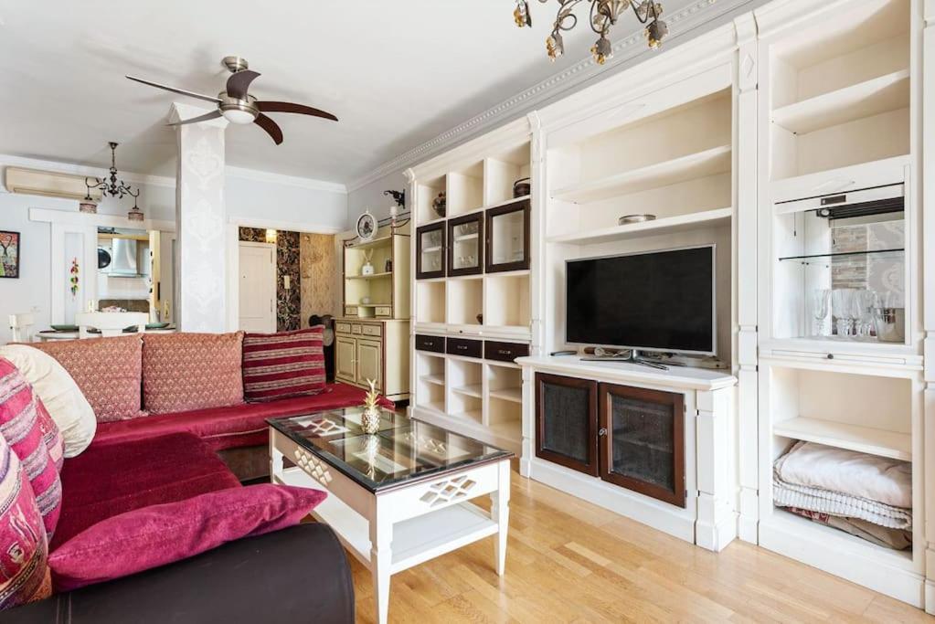 Pineapple Ollerias 27 Duplex With Great Terrace And Parking *