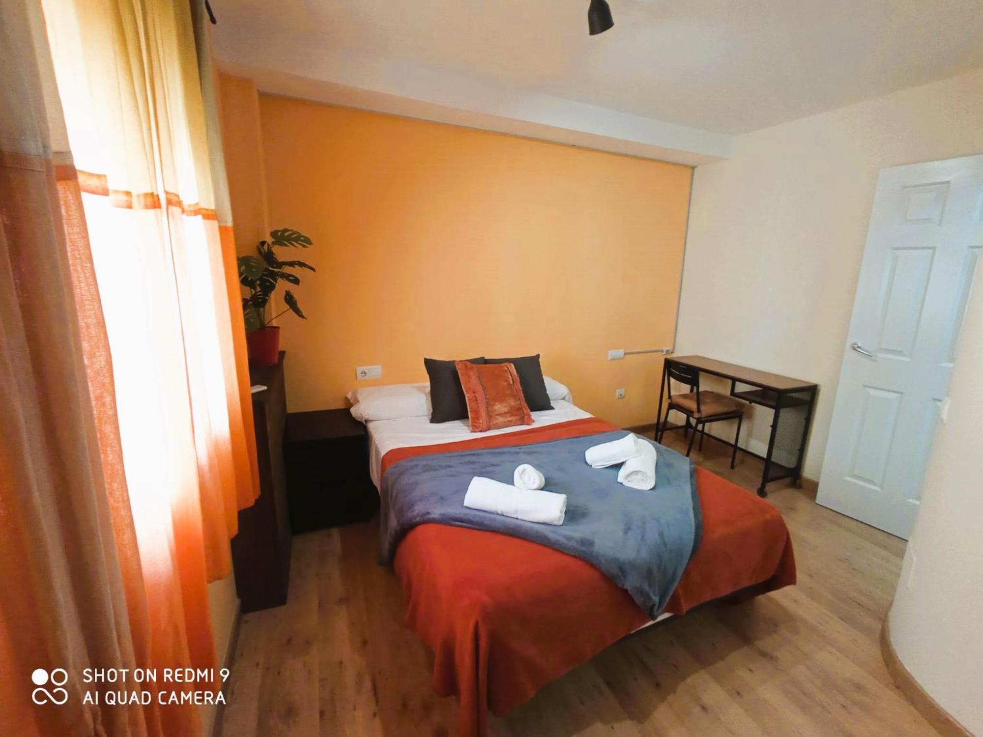 Apartamento Duplex En Centro De Malaga, Calle Nuno Gomez *