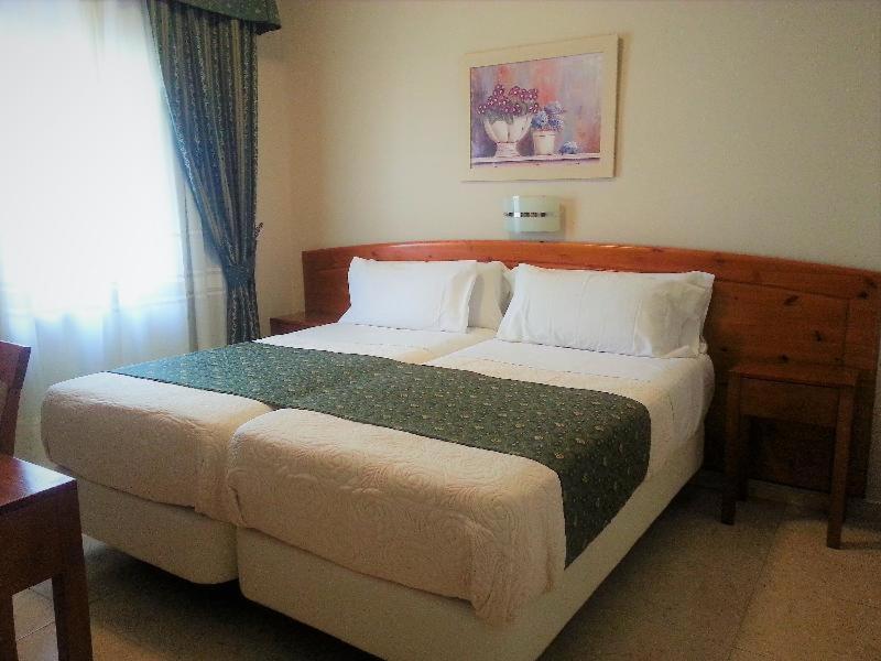 Alameda Hotel 2*
