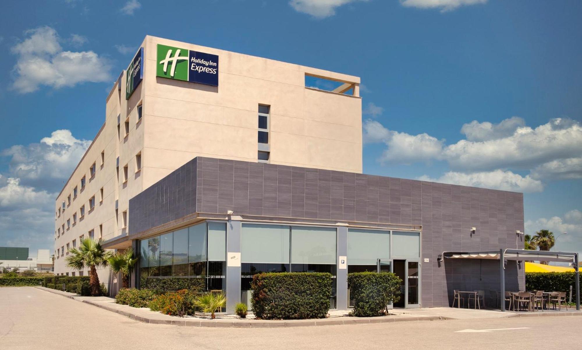 Hotel Express Airport, An Ihg