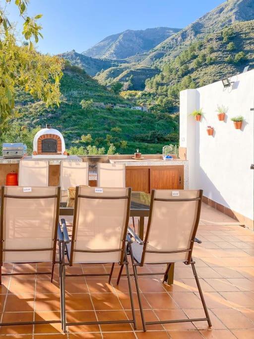 Cozy In Nerja , Malaga. Private Pool. Wifi Сasa de vacaciones
