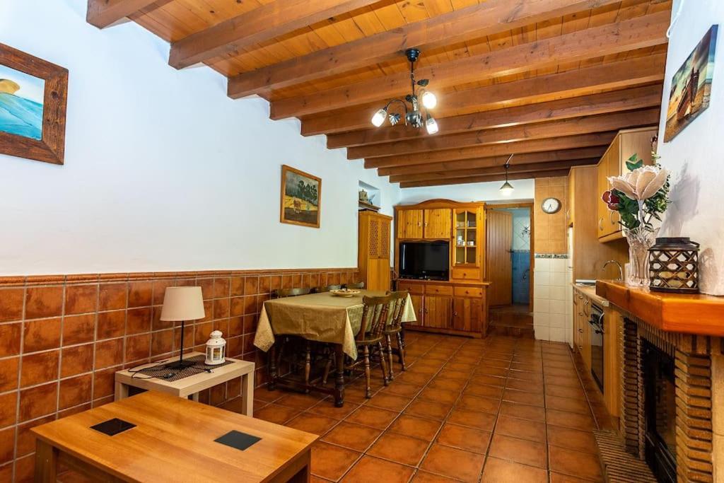 Cozy In Nerja , Malaga. Private Pool. Wifi