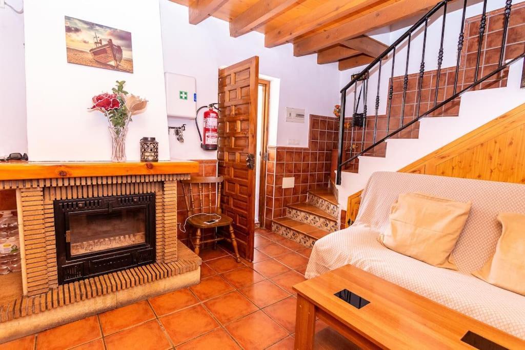 Cozy In Nerja , Malaga. Private Pool. Wifi Сasa de vacaciones Málaga