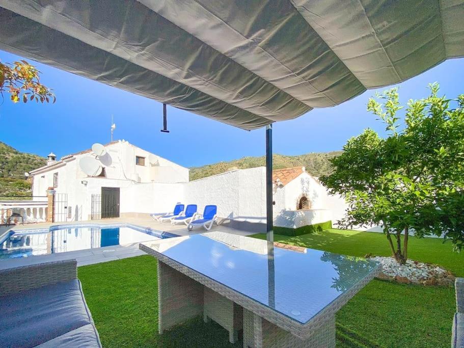 Cozy In Nerja , Malaga. Private Pool. Wifi *