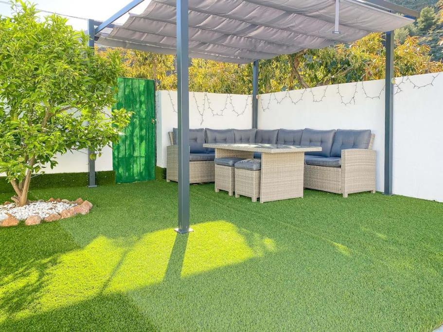 Cozy In Nerja , Malaga. Private Pool. Wifi Сasa de vacaciones Málaga