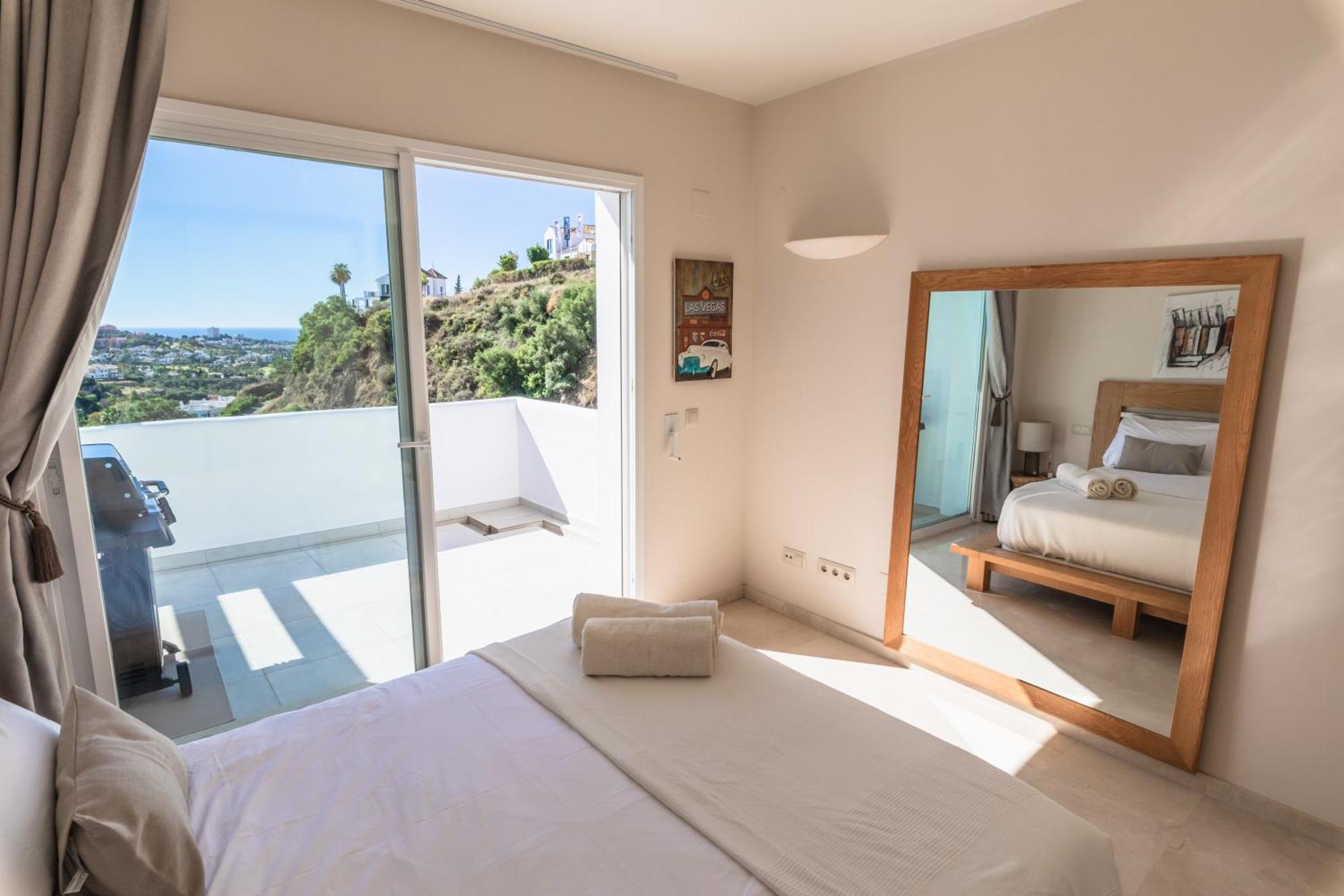 Beautiful Amazing Views And Pool Apartamento Málaga