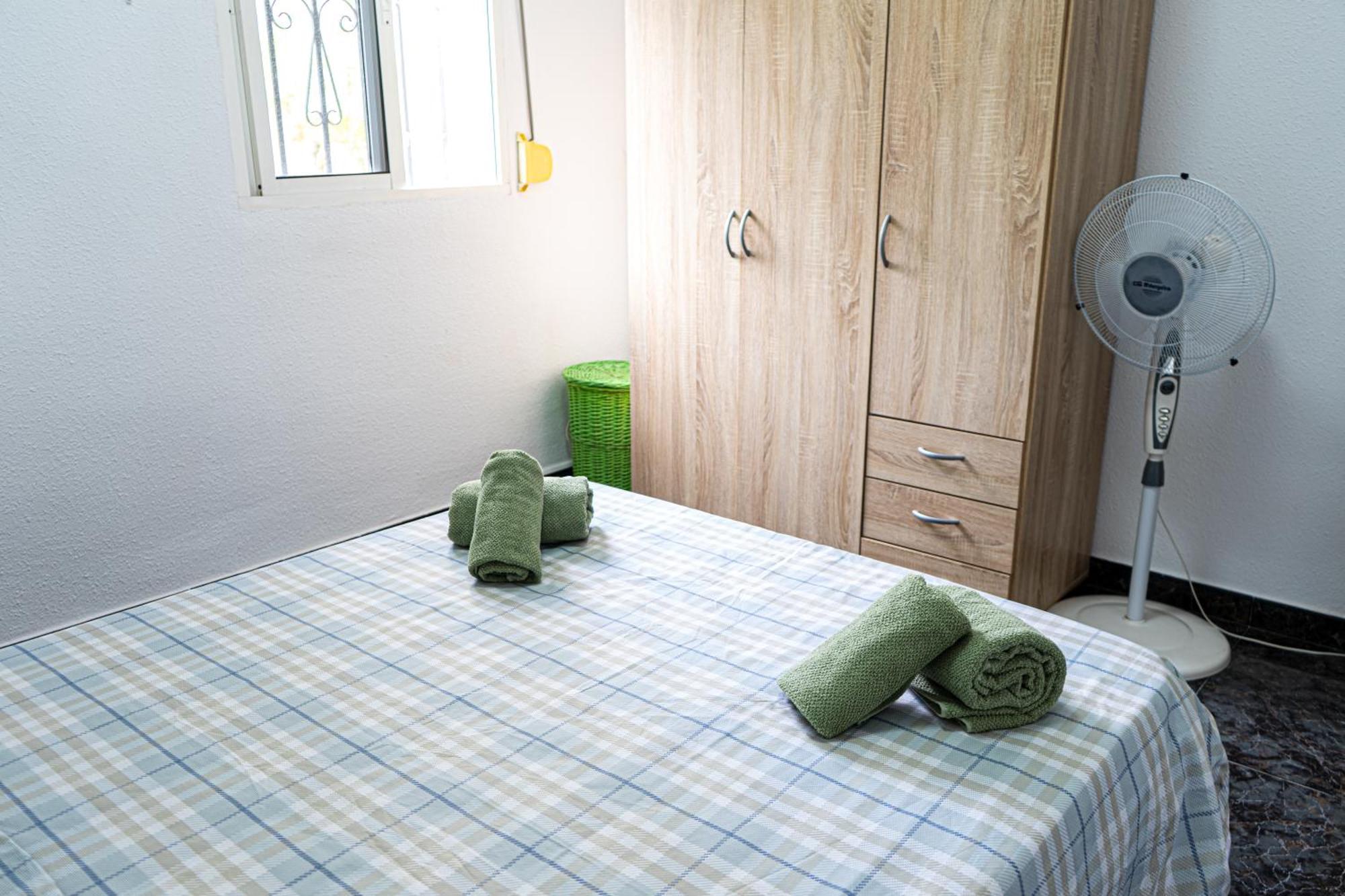 Homestay Economicmalagarooms Malaga