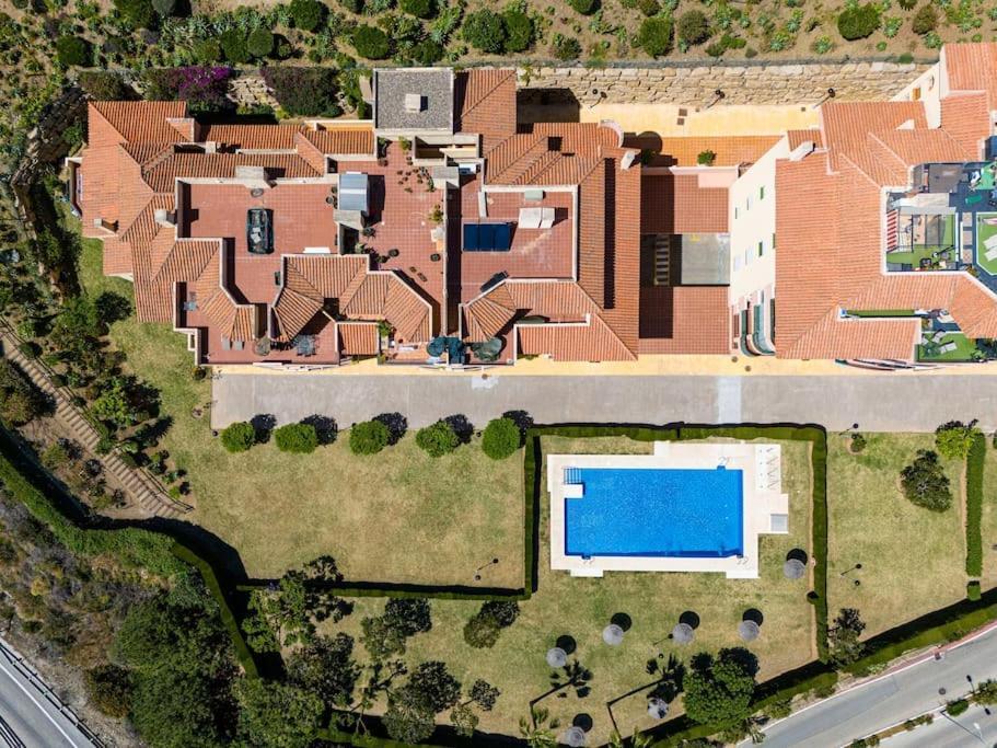 Apartment Penthouse Seaview - 3bed & 2bath