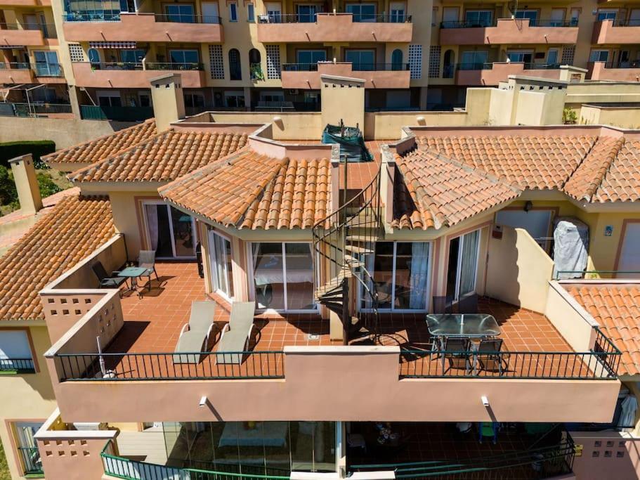 Apartment Penthouse Seaview - 3bed & 2bath Malaga