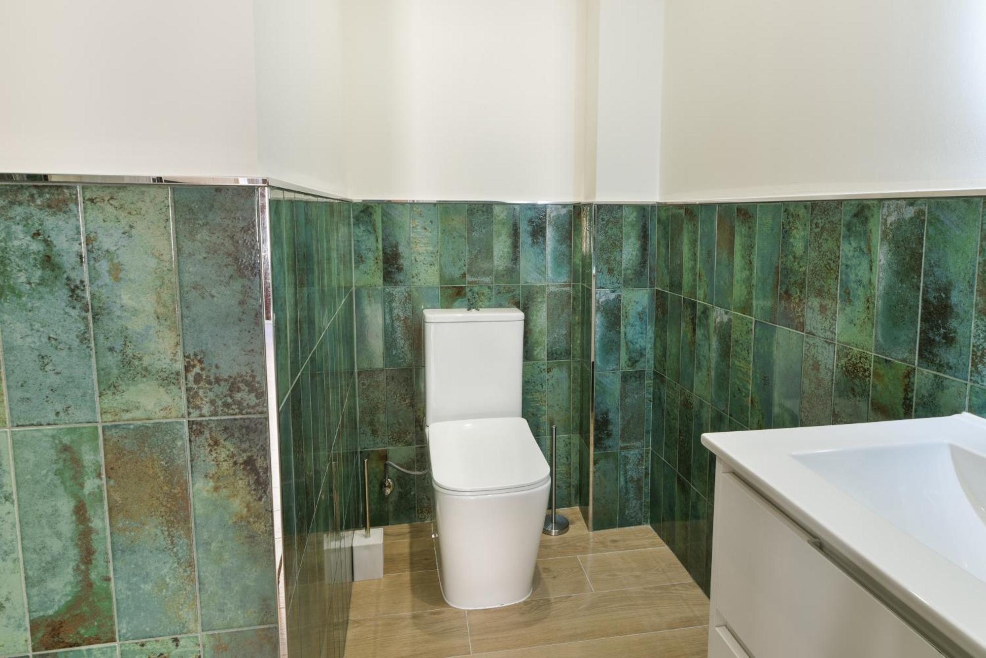 Victoria Center Apartment