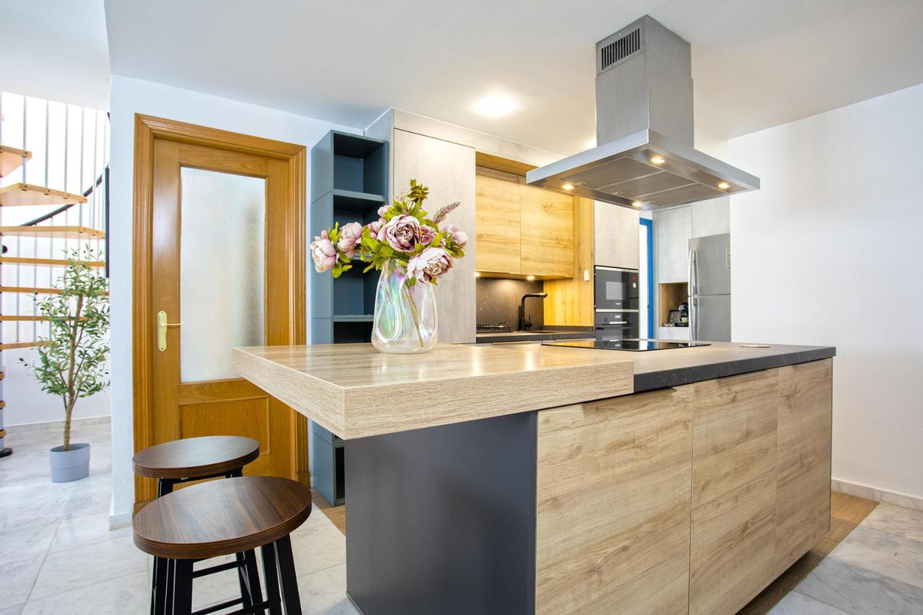 -malagasunapts-ayala33 Bus-train Station - Huelin