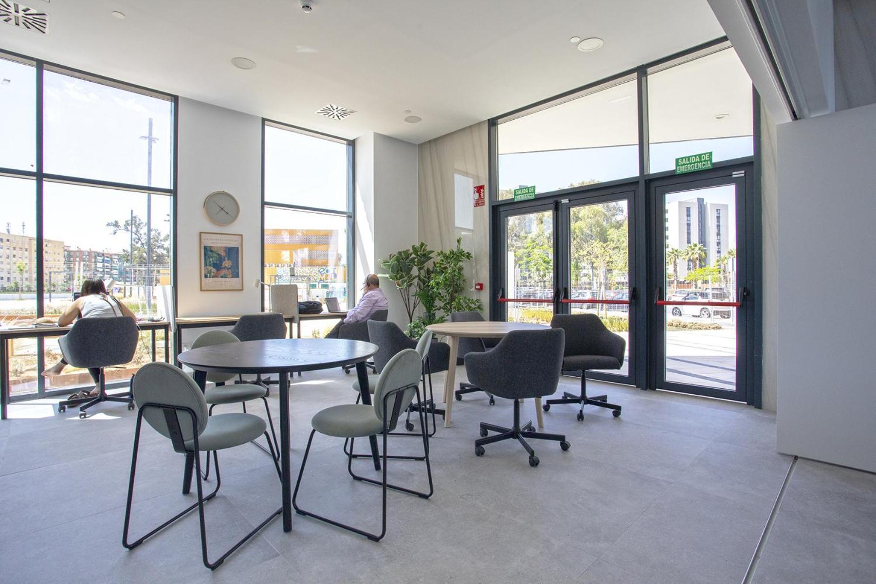 -malagasunapts-urbansky Crazy Views Apartamento *