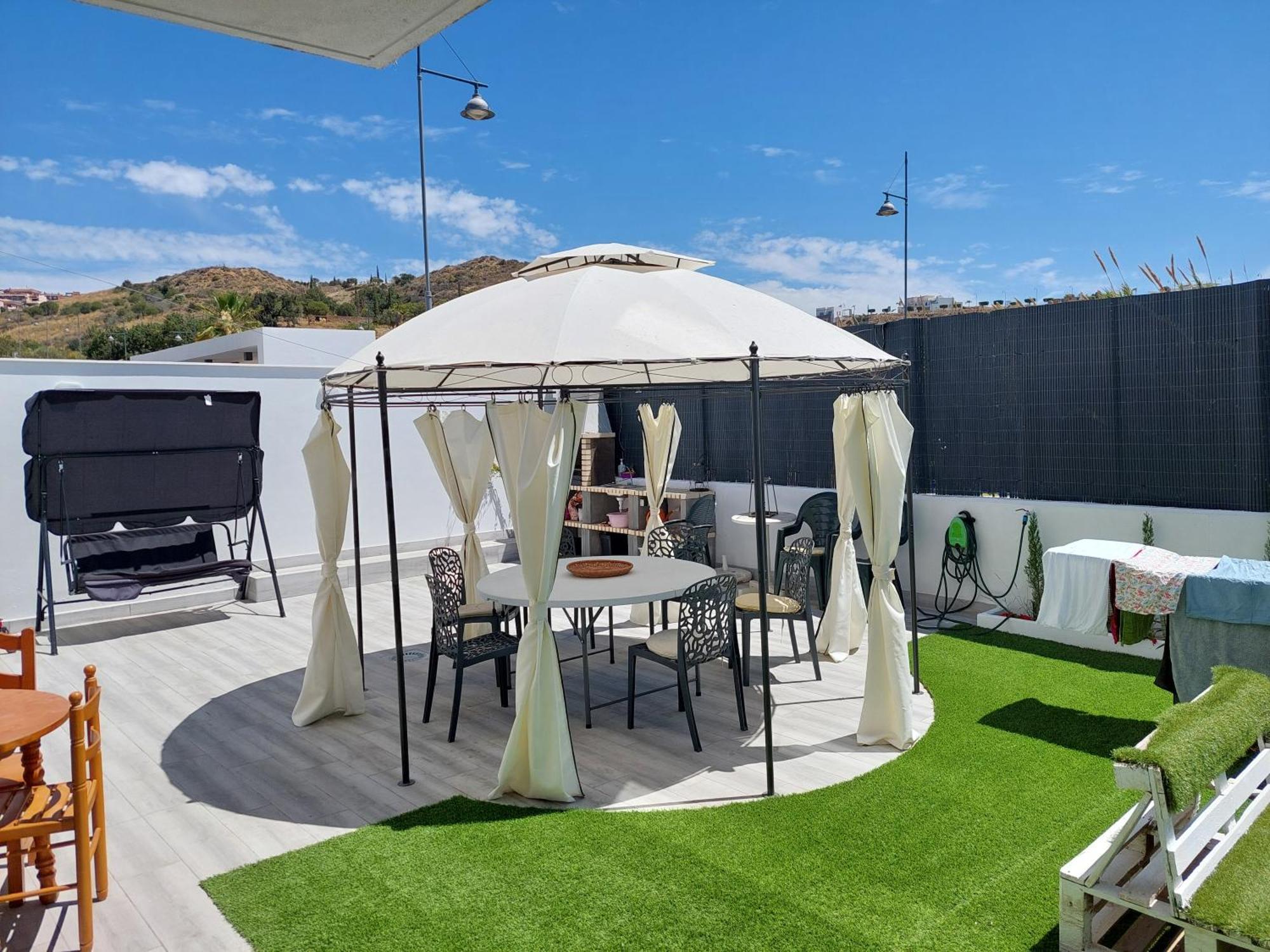 Apartamento Bajo Con Jardin En Primera Linea De Playa