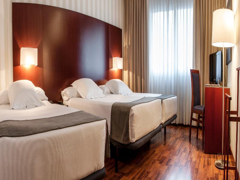 Zenit Hotel 3*