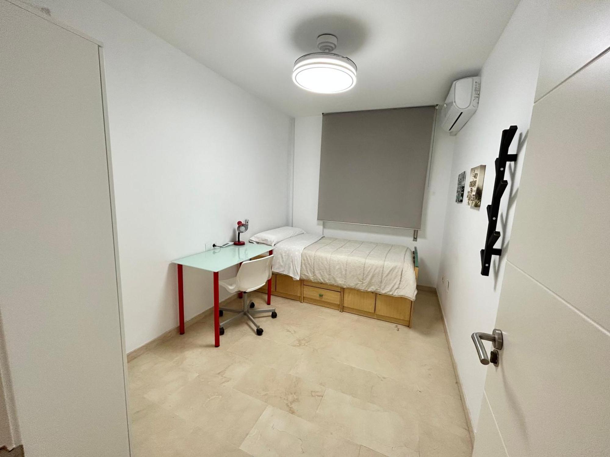 Apartamento Gloria 2 *