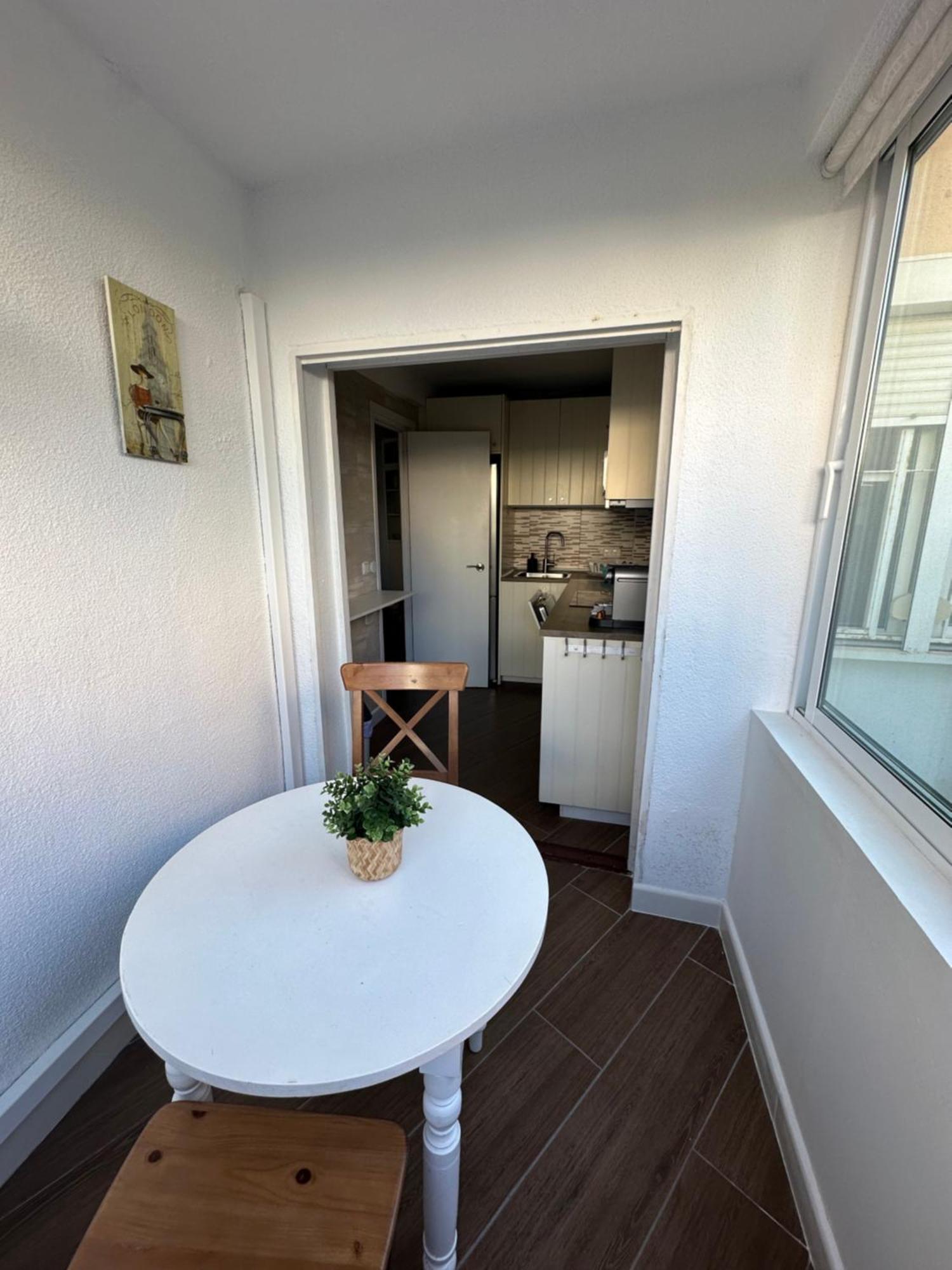 Apartamento Precioso Apartamento Junto A Playa Y Con Piscina. *