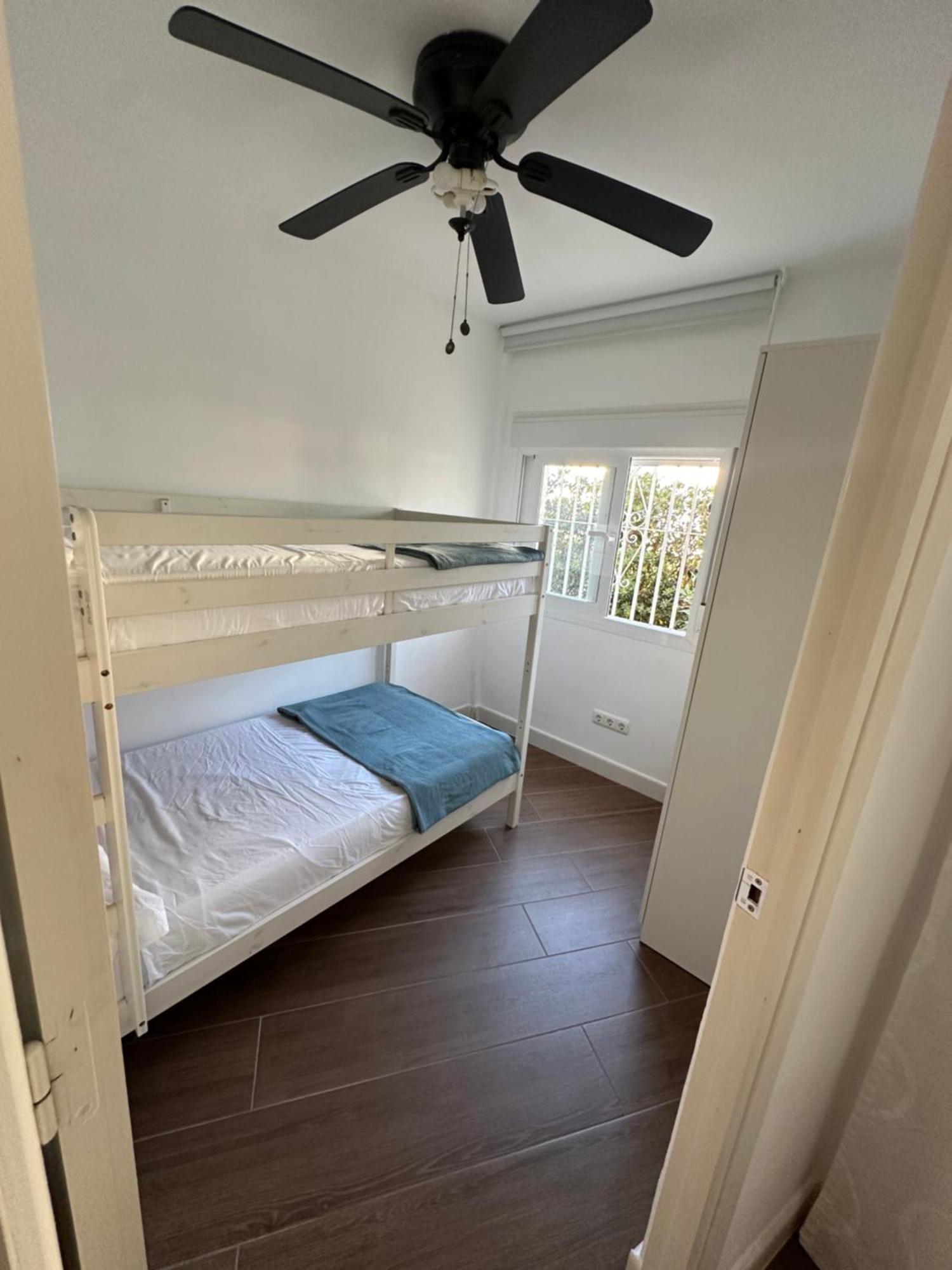 Precioso Apartamento Junto A Playa Y Con Piscina. Apartamento Málaga