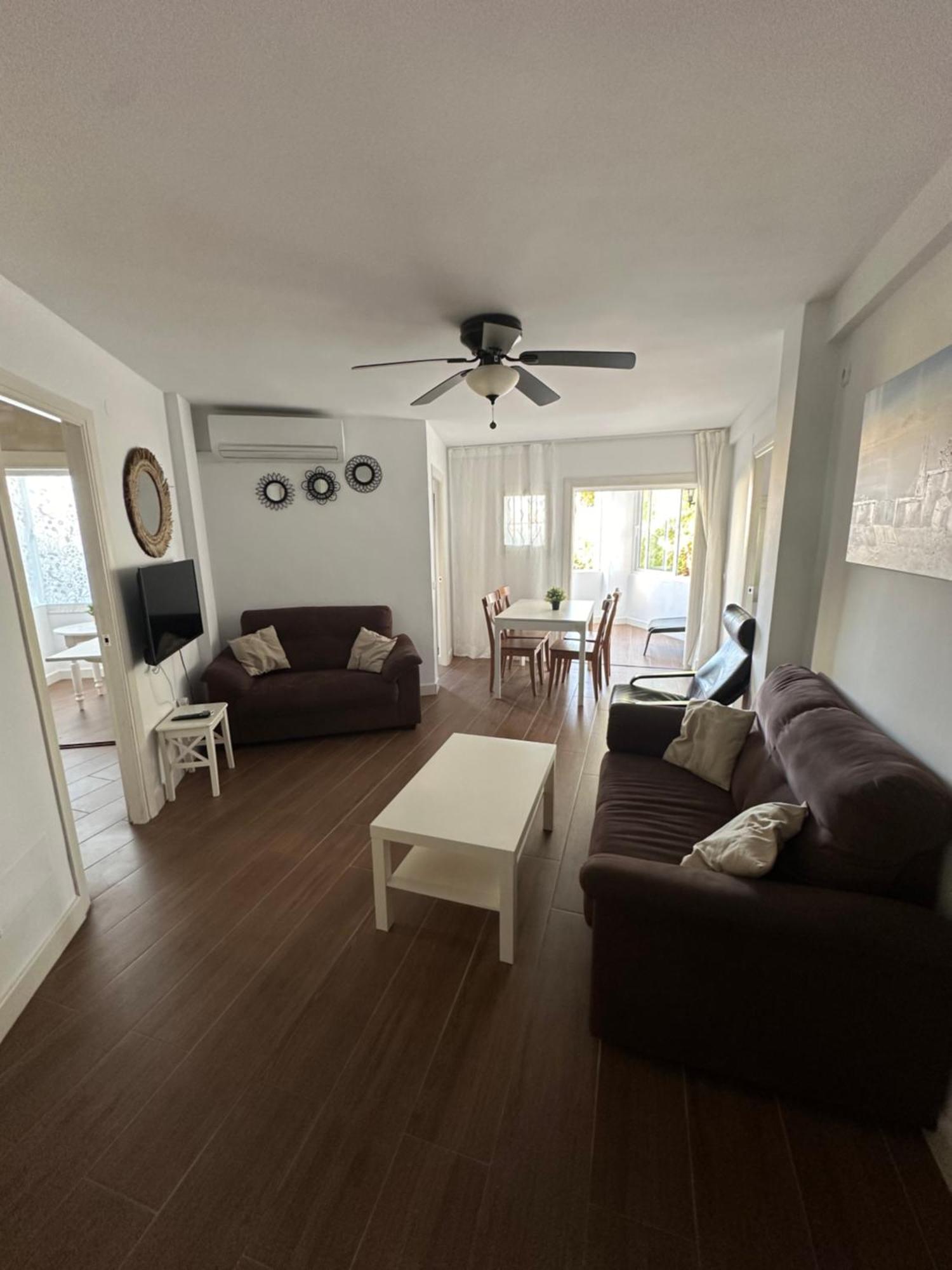 Precioso Apartamento Junto A Playa Y Con Piscina.