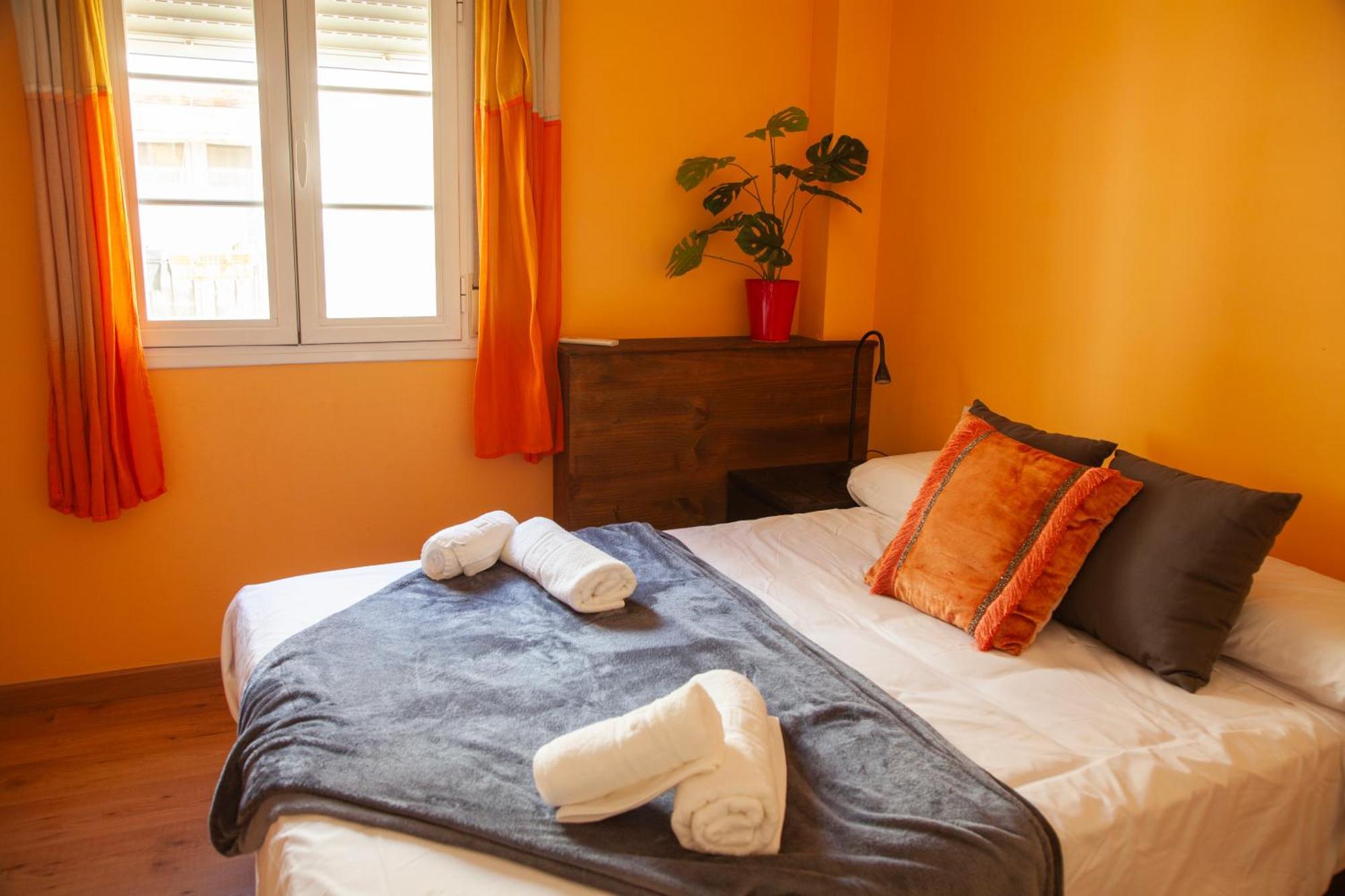 Duplex En Centro De Malaga, Calle Nuno Gomez * Málaga