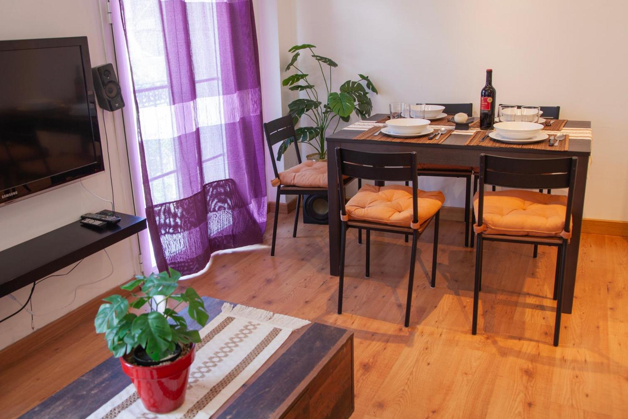 Duplex En Centro De Malaga, Calle Nuno Gomez Apartamento