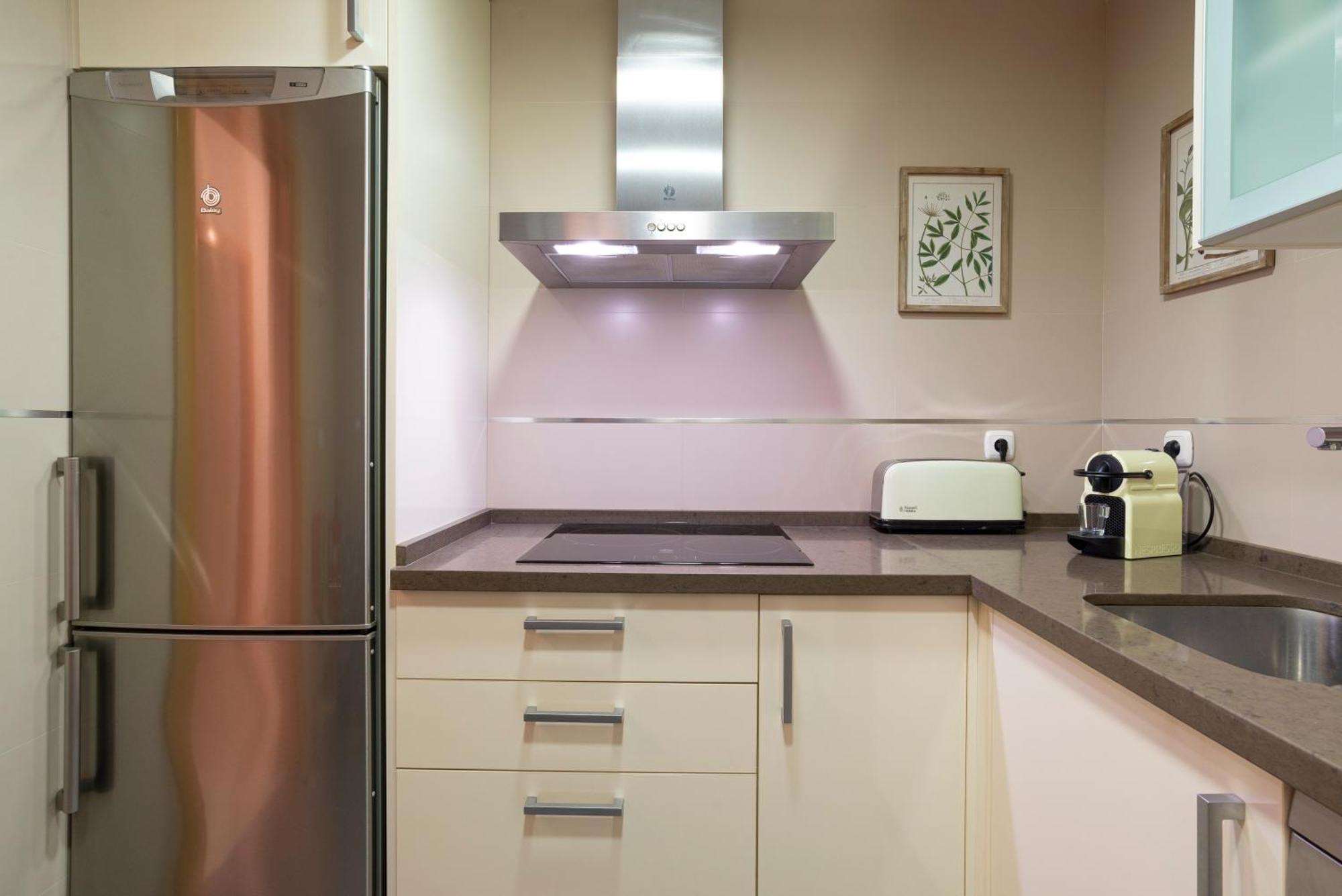 Apartamento & Pool In Center Málaga