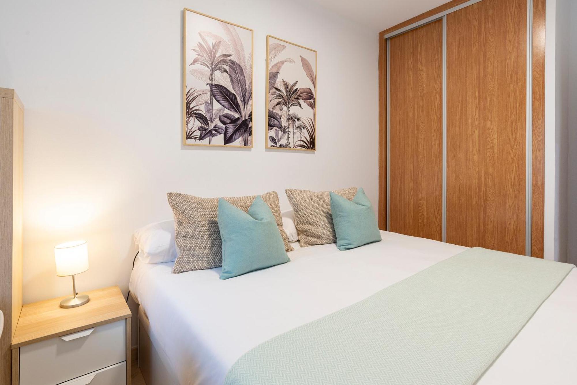 Huelin Apartment *