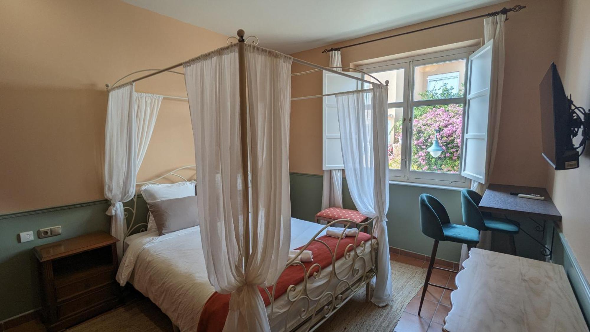 Victoria 2* Malaga