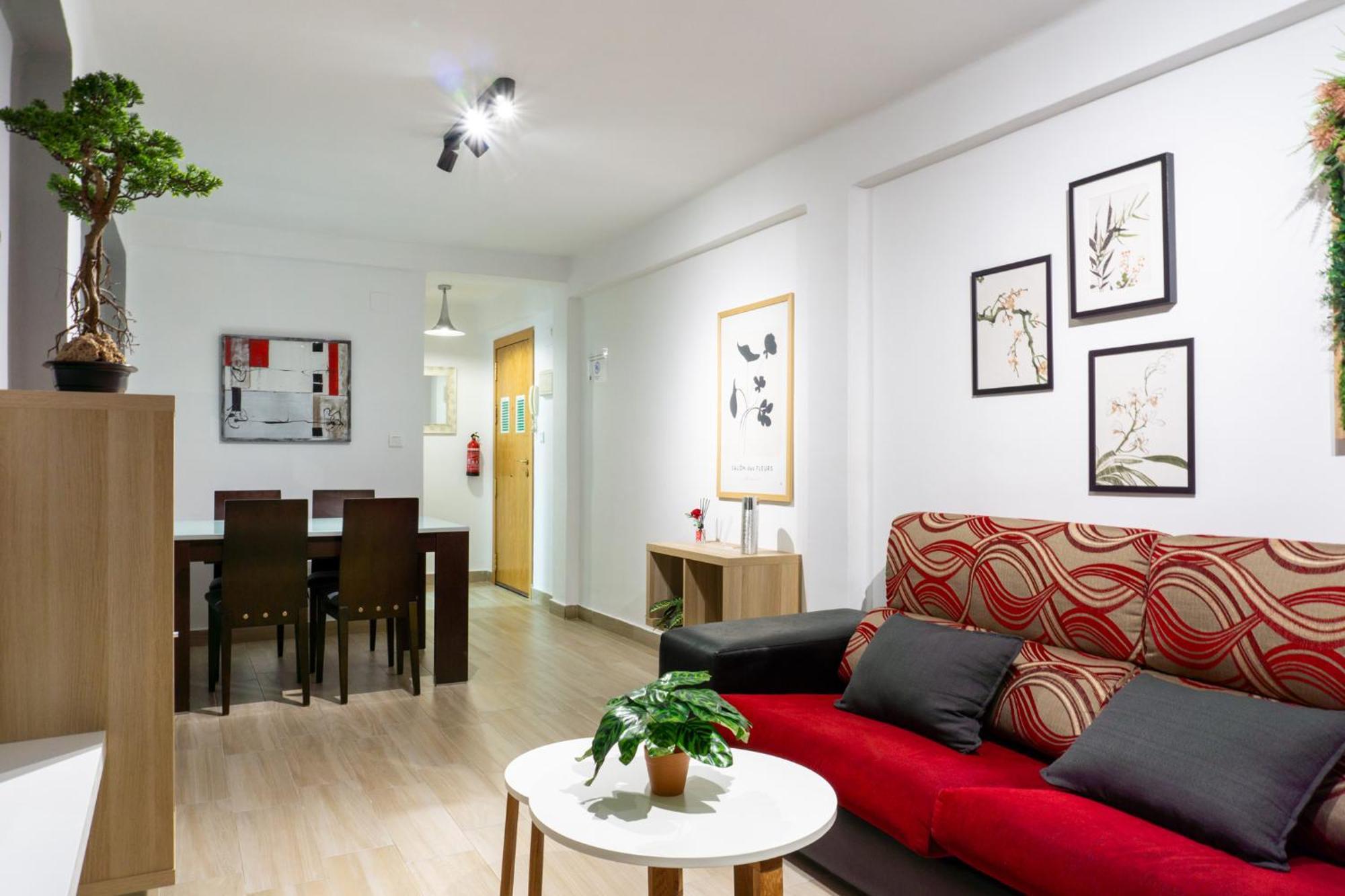 Comodo De 3 Málaga