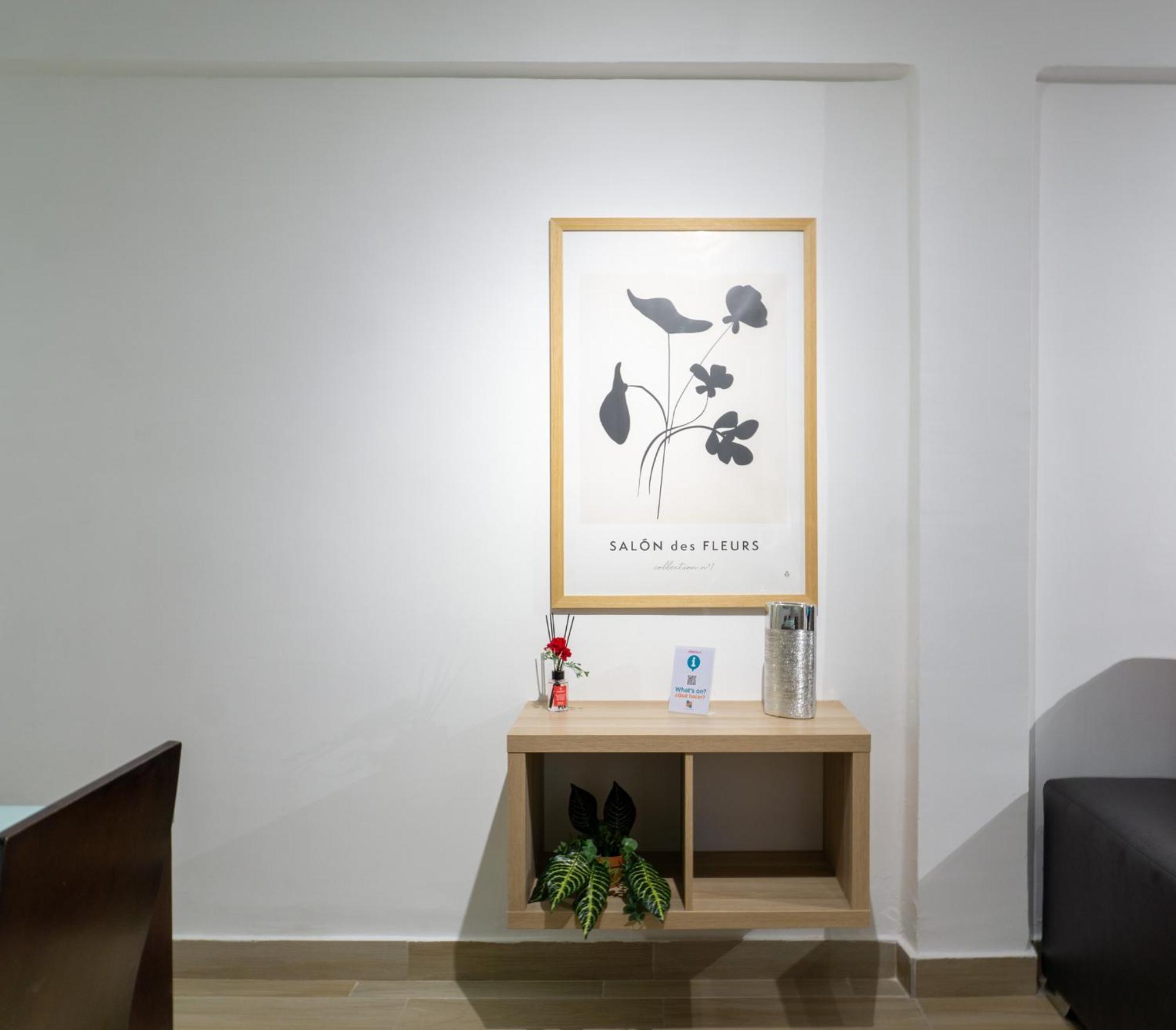 Comodo De 3 * Málaga