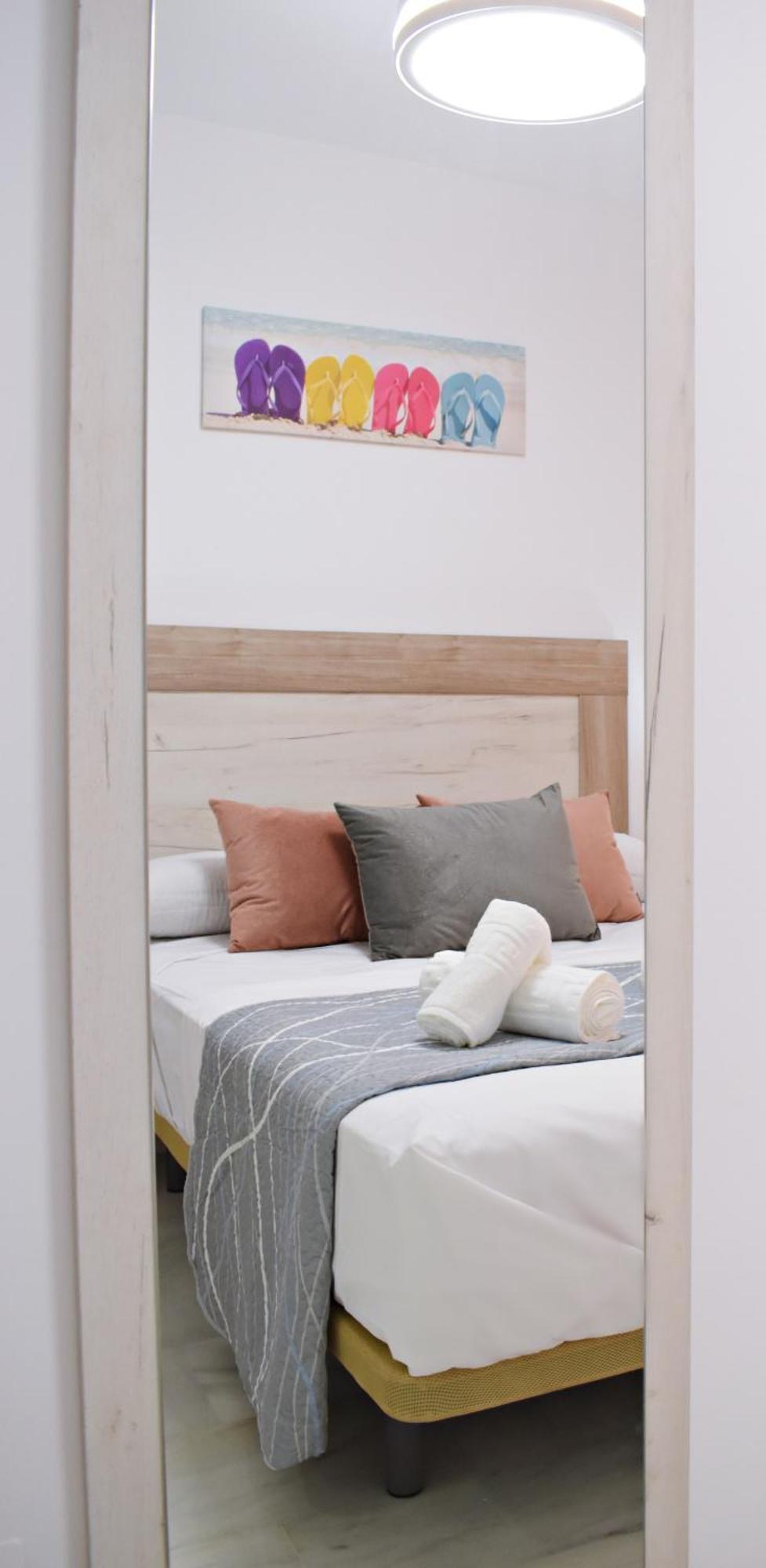 Apartamento At La Isla Preciosos Cerca Del Centro De La Ciudad Y De La Playa Málaga